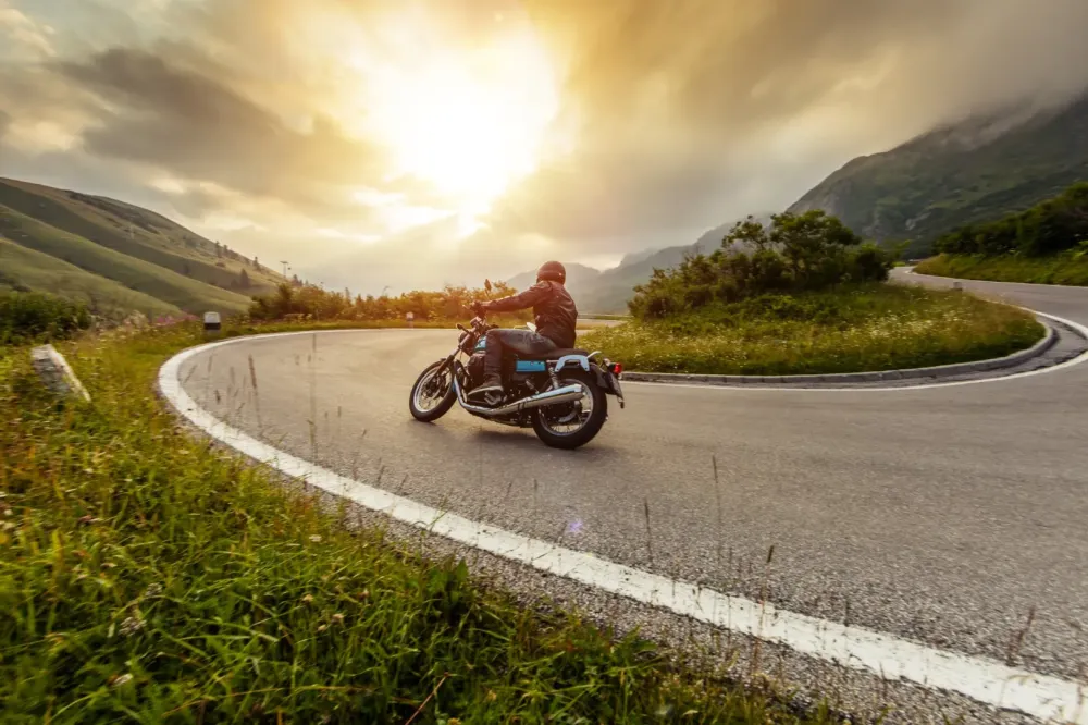 moto-virage-route